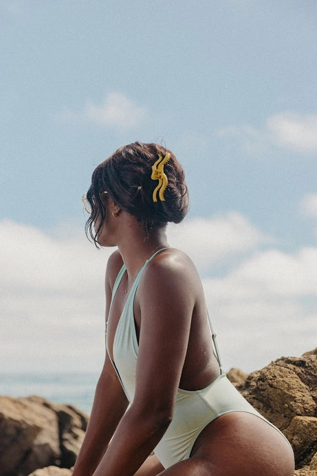 KAXI Midi Wavy Hair Clip