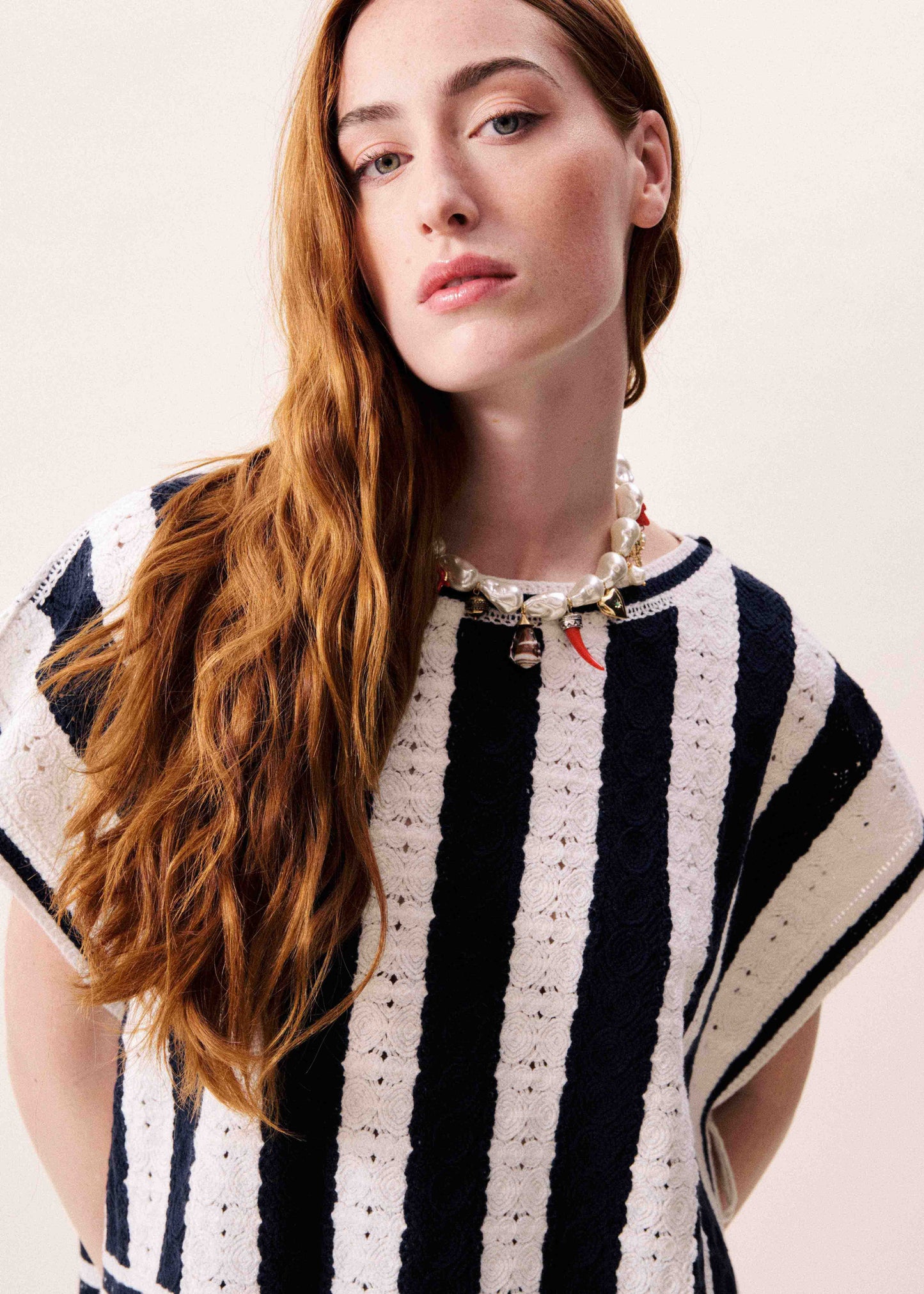 Debbie Top in Bleu Marine