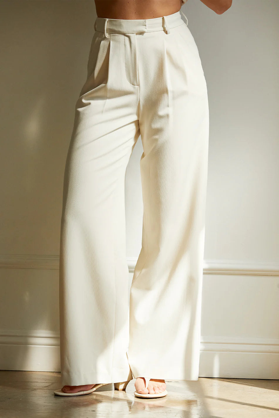 Asher Pleated Trousers in Cream
