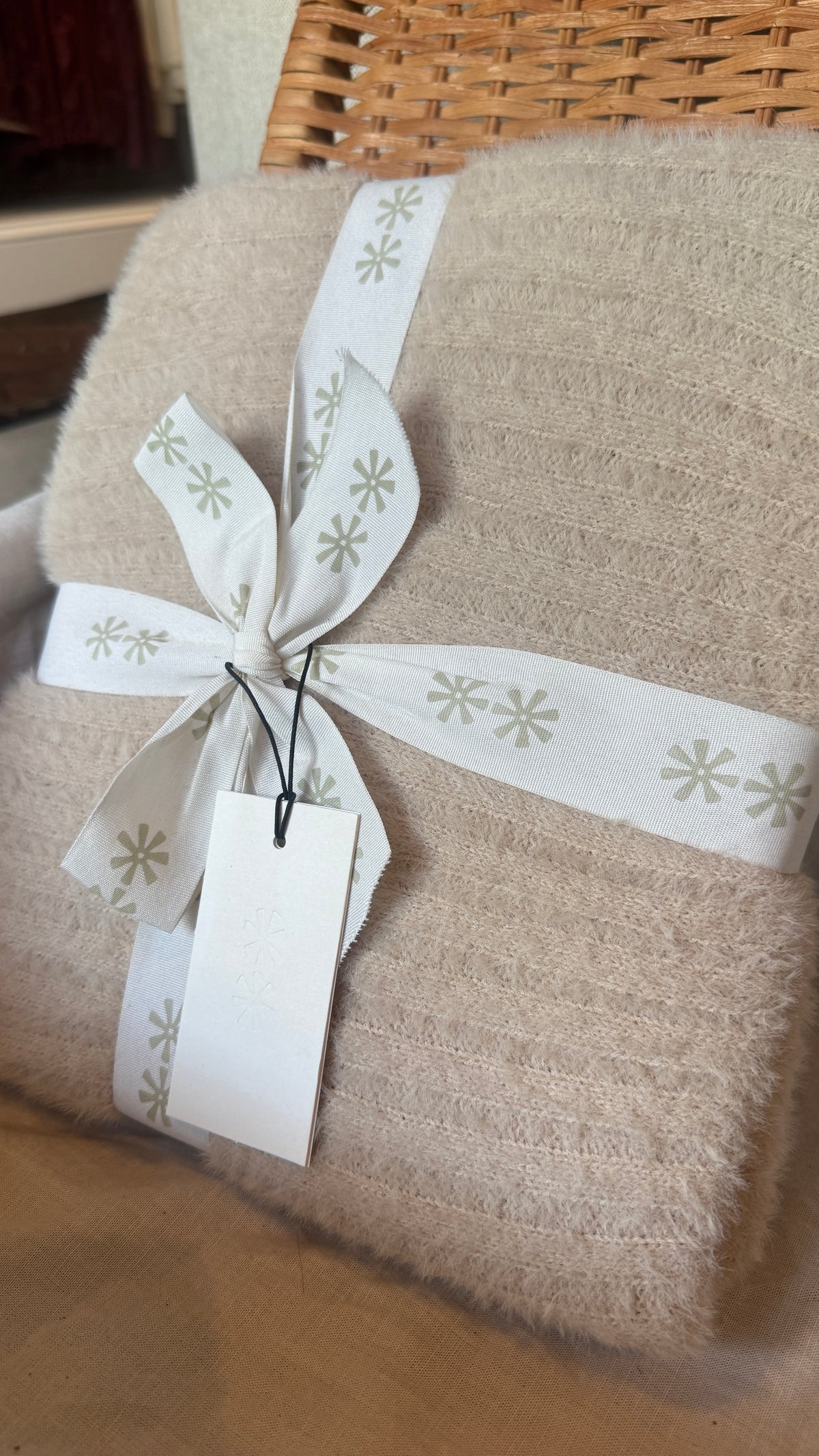 Snug Throw in Natural