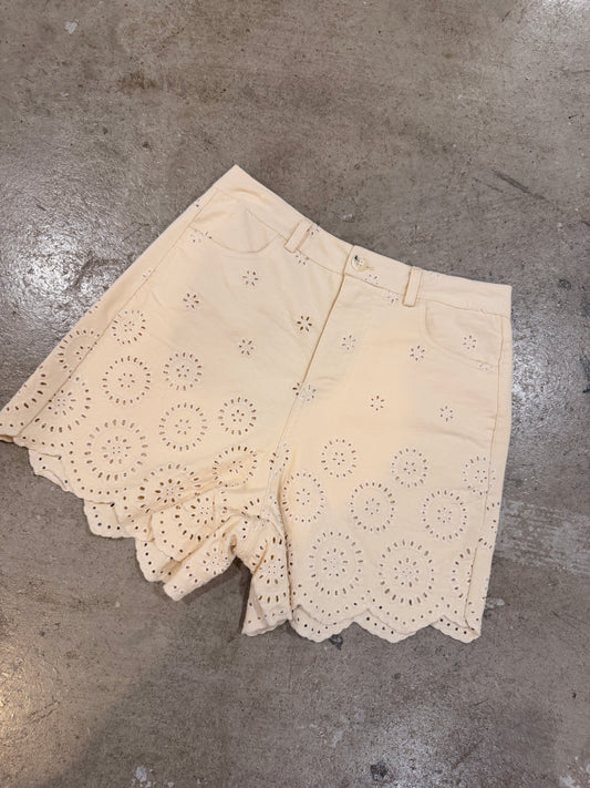 Eyelet Scalloped Hem Shorts in Cream