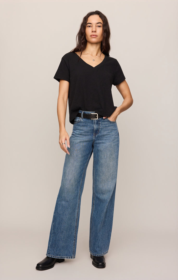 Nomad V-Neck Tee
