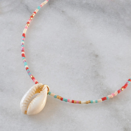 Cowrie Shell Choker Necklace in Cotton Candy Mix