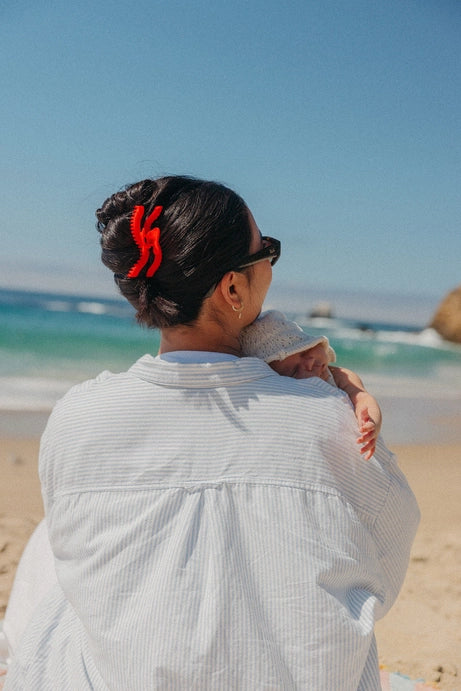 KAXI Midi Wavy Hair Clip